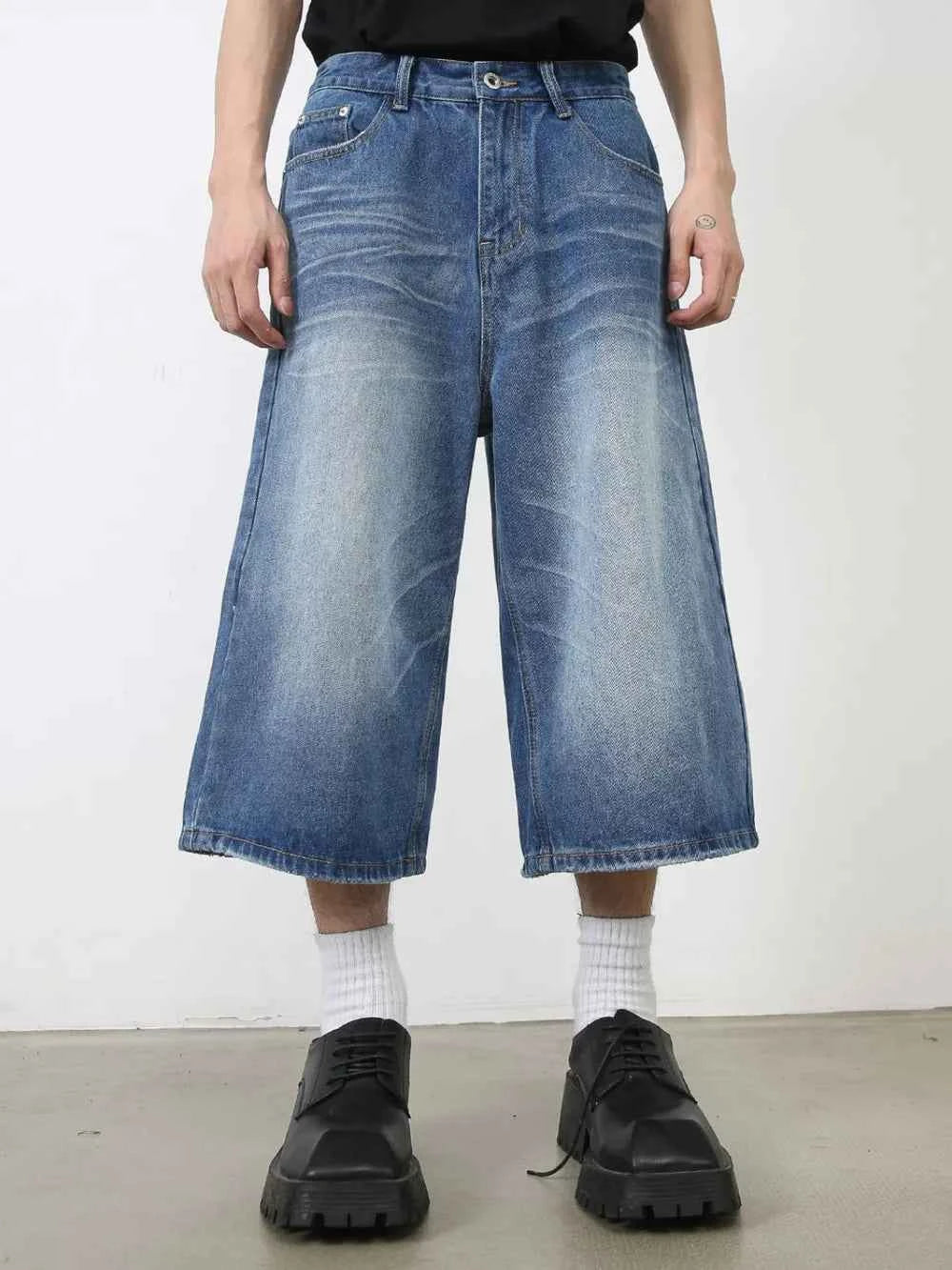 Signature Men's Washed Denim Shorts with Pockets