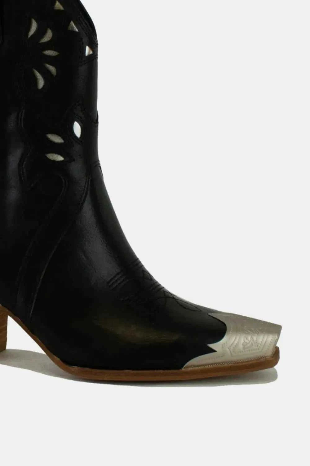 Premium Elite Beast Fashion Cut-Out Floral Embroidery Boots