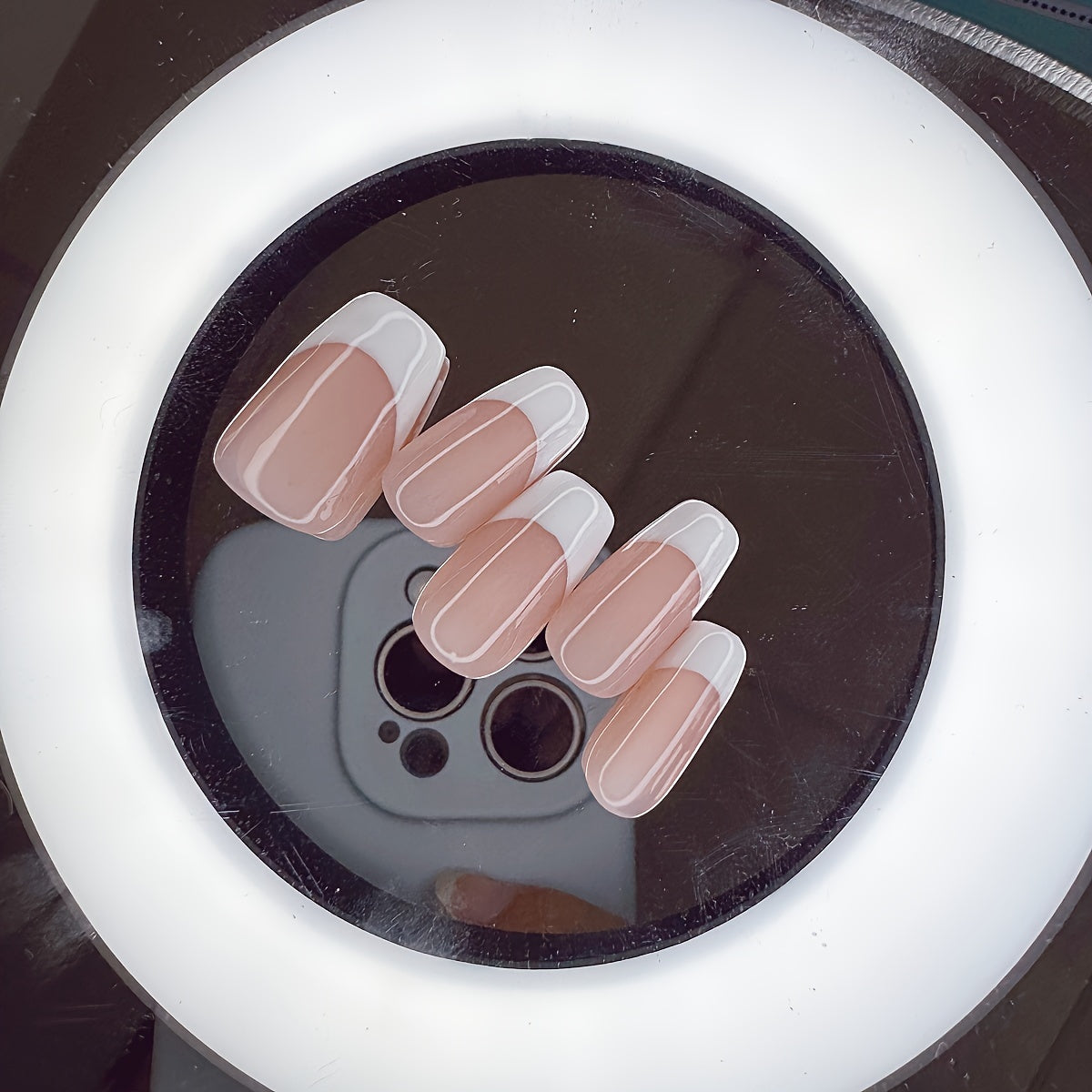 Handmade Press On Nails for Elegant Looks