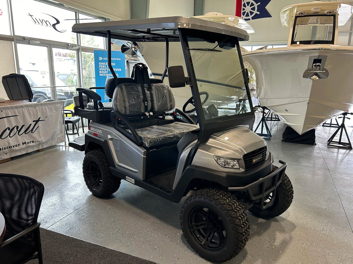 Premium 2024 Bint-ellii BEYOND 4PR LIFTED Golf Cart - Ultimate Luxury on the Green
