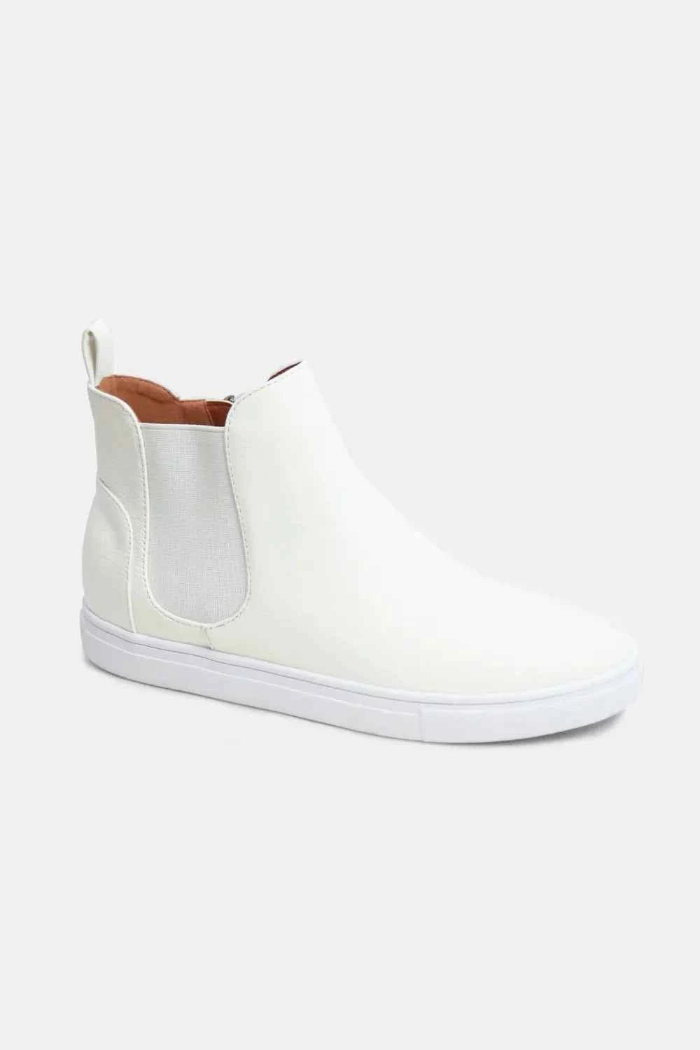 White Fashion Sneakers for Everyday Style