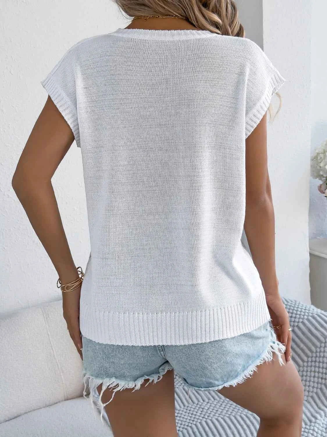 Cable-Knit Round Neck Knit Top