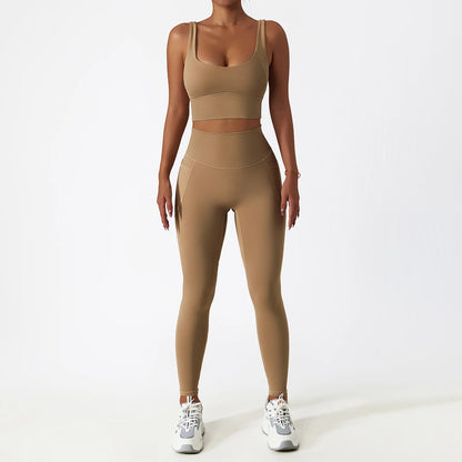Premium Seamless Yoga Set - Ribbed White Two-Piece Fitness Outfit brown-3