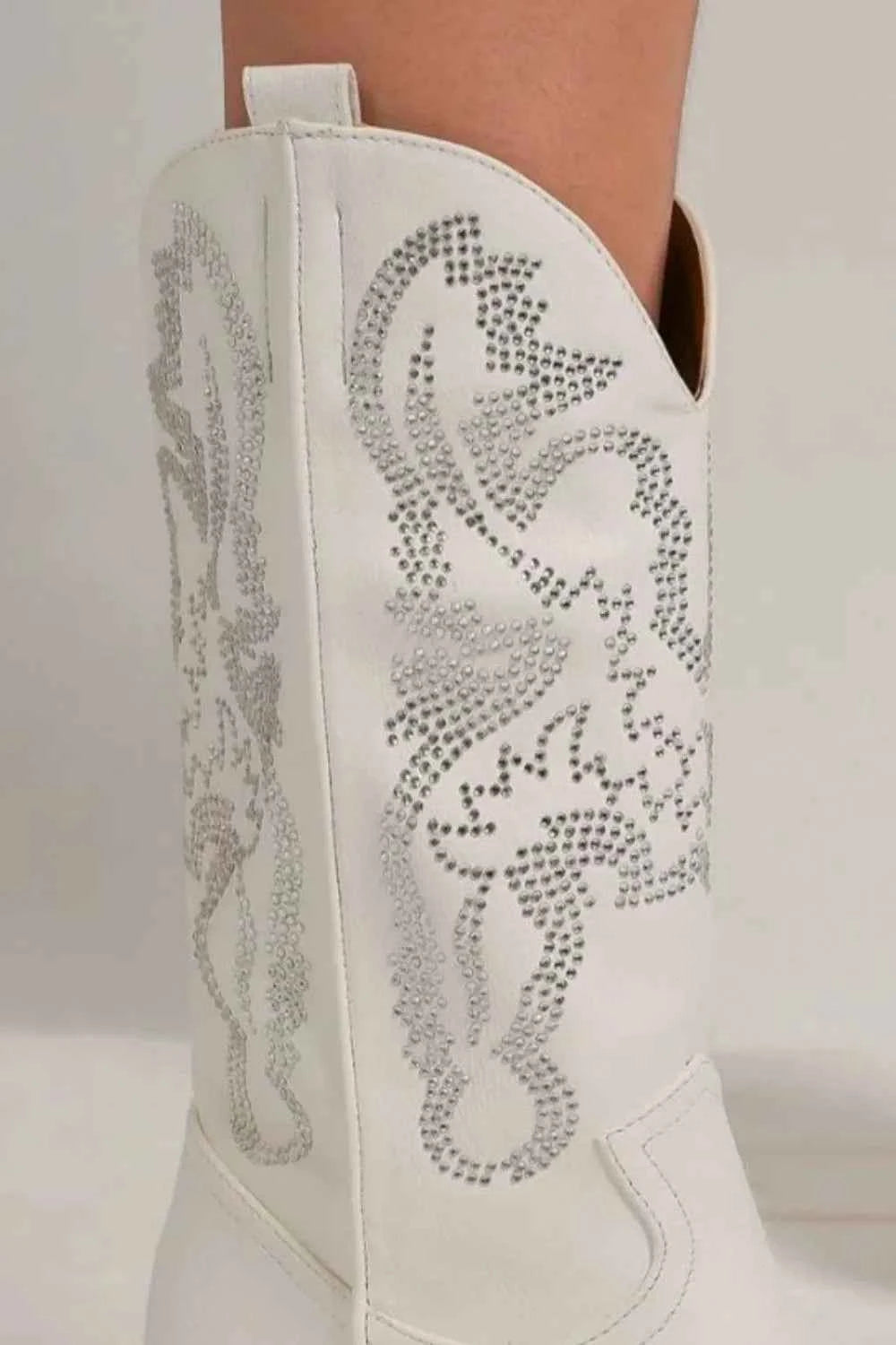 Beast Fashion Rhinestone Detail Point Toe Boots