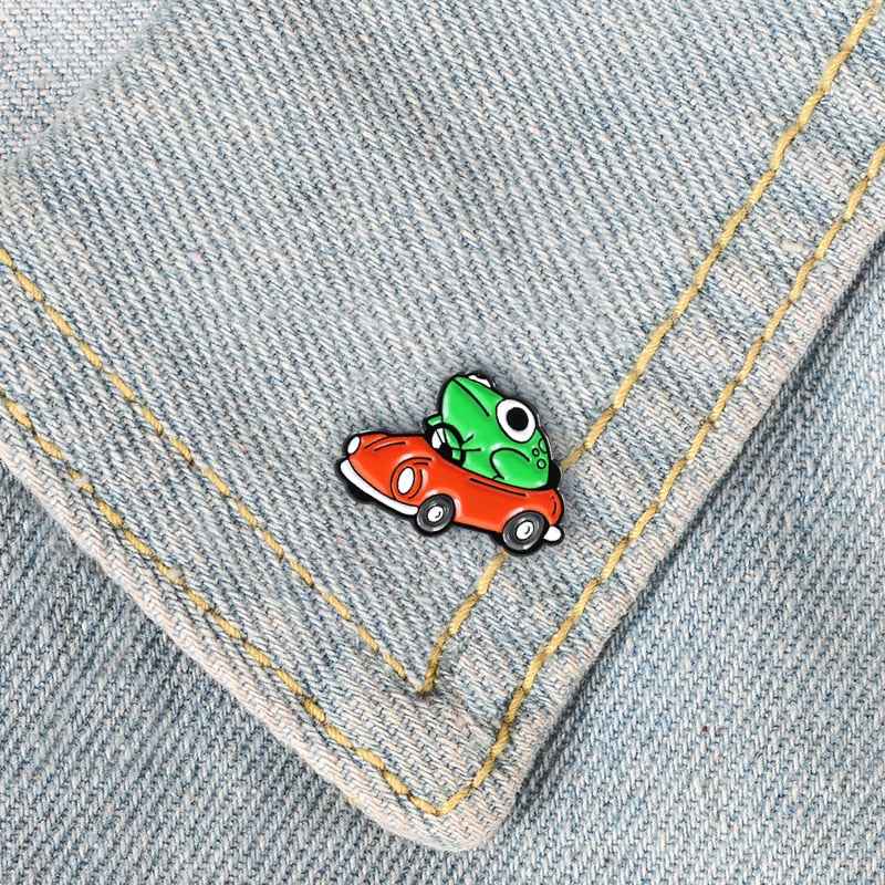 Cute Car Brooch Accessory - Fun Frog Design