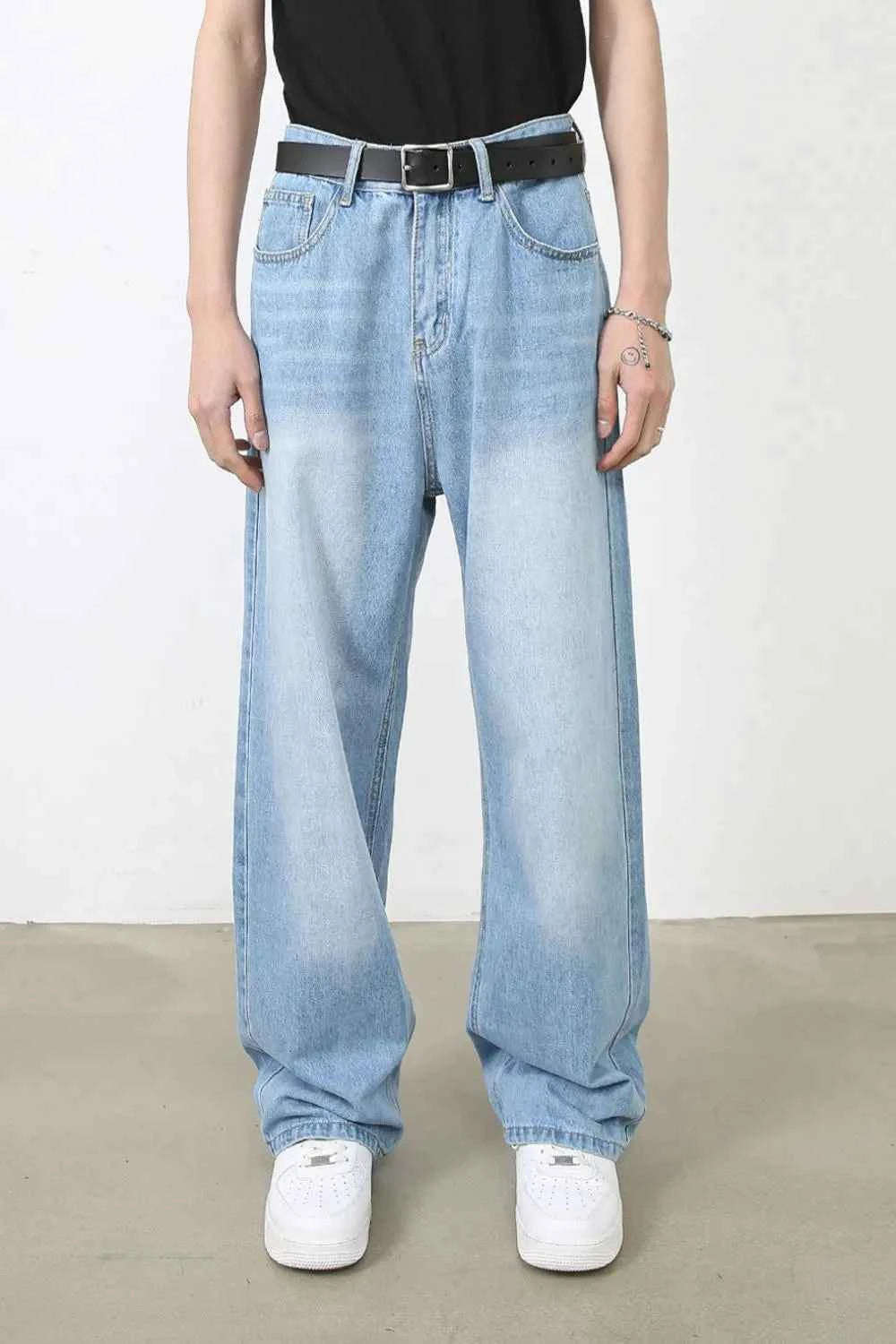 Trendsi men's wide jeans with pockets featuring a relaxed fit and light blue wash