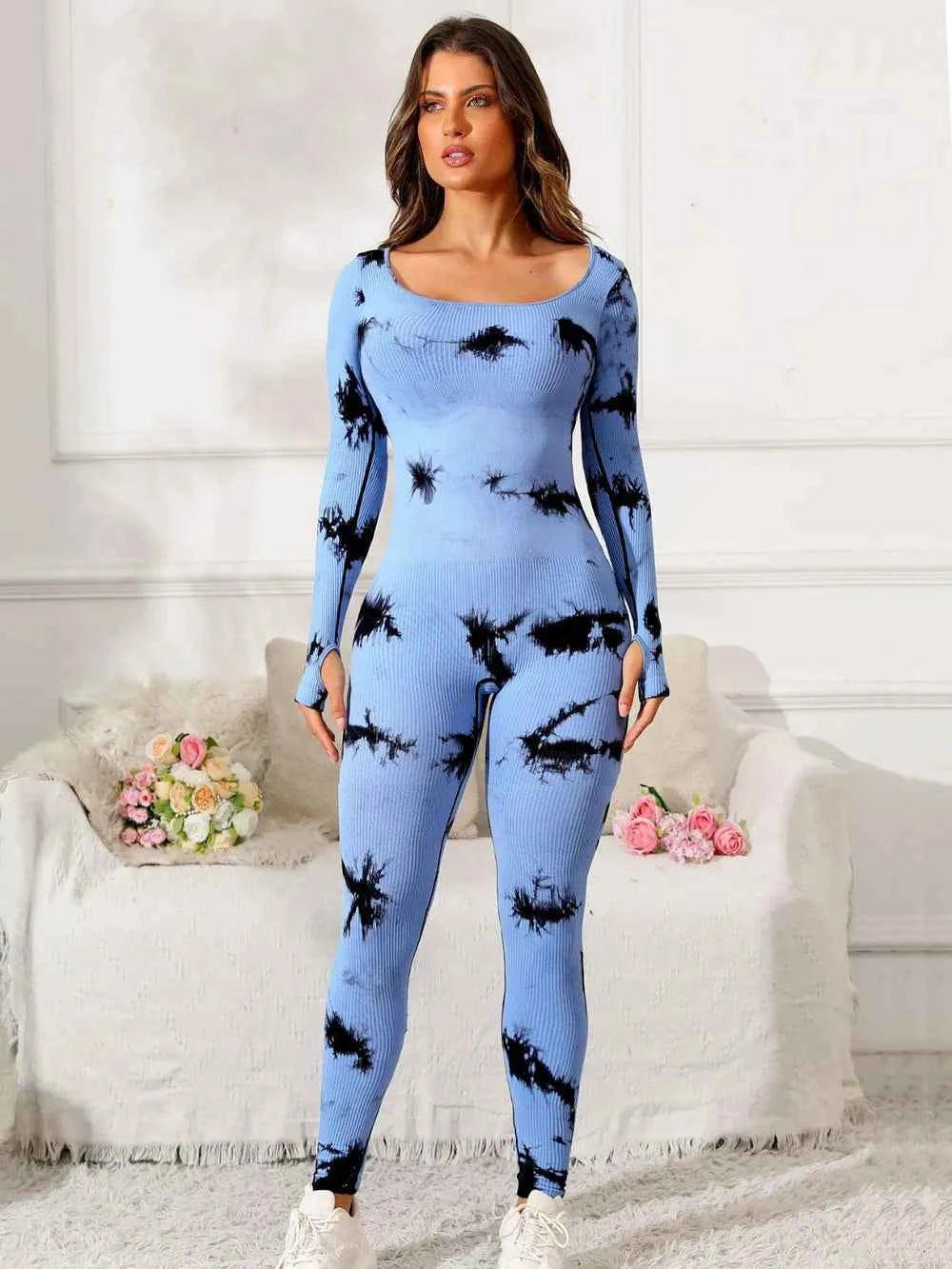 Trendsi premium fitness jumpsuit in blue tie-dye with long sleeves and a fitted design for active wear