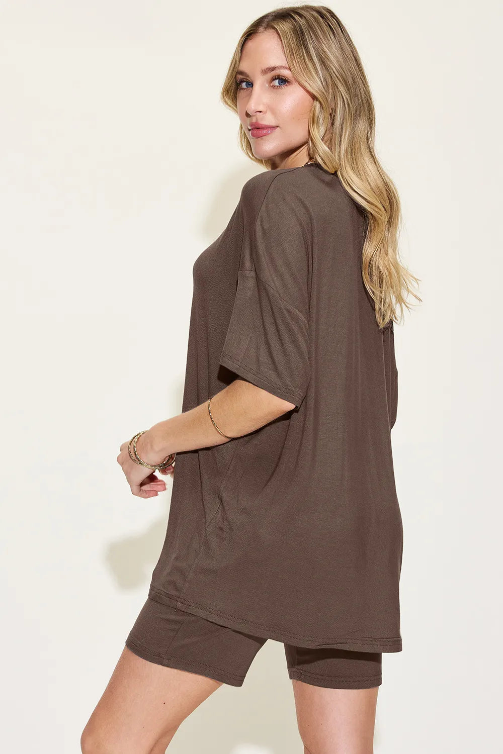 Trendy lounge wear for women featuring a loose brown top and matching shorts for a comfortable style