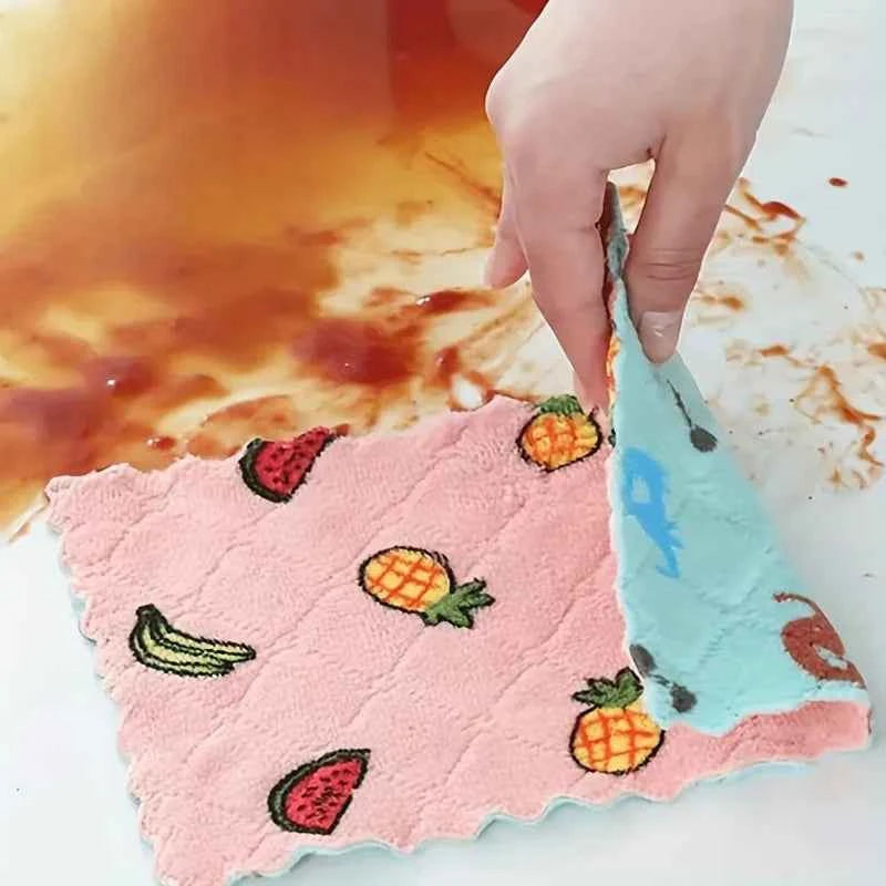 Colorful water-absorbent dish cloth featuring fruit patterns for efficient cleaning