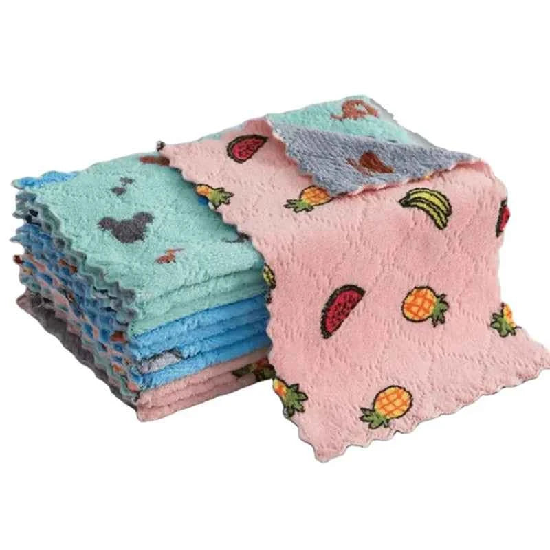 Colorful pack of water-absorbent dish cloth with fruit patterns for effective drying and cleaning