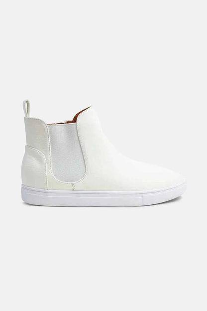 White Fashion Sneakers for Everyday Style White